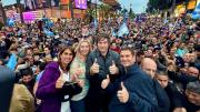 Javier Milei arribó a Tucumán en medio de marchas a favor y en contra