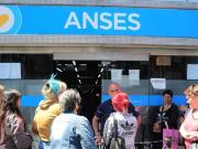 El 95% de los jubilados cobran haberes que no llegan a la mitad del 82% de un salario