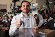 Santa Cruz: Juan Pablo Velasco es el primer candidato en acudir a las urnas