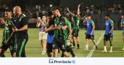 San Martín venció a Independiente en un duelo de pura pasión