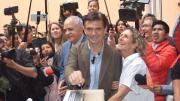 ¿Falta de coordinación? Paz dice que esperarán resultados en un hotel de La Paz; Lara dice que aguardará en su casa