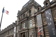 Un atraco en el Louvre, sin heridos, lleva al cierre del museo durante todo el día