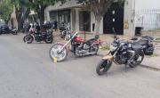 Motoqueros en La Plata: cuatro policías en el infierno de disparos