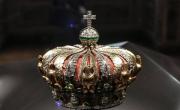 Golpe millonario al Louvre: robaron las joyas de la corona francesa