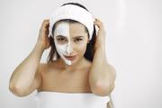 Suaviza e hidrata la piel con tres ingredientes económicos que tienes en casa: así se prepara y aplica la mascarilla natural