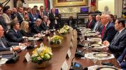 Lo que podría ser la captura definitiva del Estado: Donald Trump, Scott Bessent, Mauricio Macri, Javier Milei y Luis Caputo