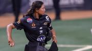 Wanda Rodríguez hace historia en el béisbol venezolano: se convirtió en la primera umpire