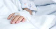 Video: Joven queda en coma tras ser golpeado a la salida de un boliche