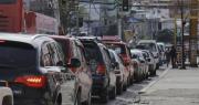 Choferes anuncian que exigirán al nuevo Gobierno regular la distribución de combustible
