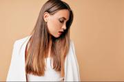 Alisa tu cabello sin plancha con un resultado de alta peluquería: prepara en casa esta sencilla mascarilla y deja actuar por una hora