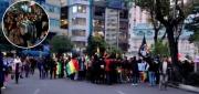 JÓVENES SE DIRIGEN AL TSE EN RECHAZO DE LOS RESULTADOS ELECTORALES