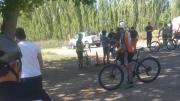 Murió un ciclista tras ser atropellado por un auto en una calle rural