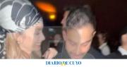 Chechu Bonelli estaría iniciando un apasionado romance con un famoso conductor: las imágenes en un boliche porteño