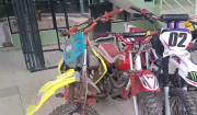 Tres ladrones son aprehendidos por Diprove y recuperan varias motos robadas  en Tarija