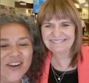 Patricia Bullrich sufrió un escrache sutil durante una recorrida en campaña