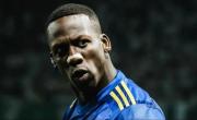 Luis Advíncula chocó y denuncian al jugador de Boca por intentar fugarse: las fotos
