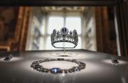 Revelan el valor de las joyas robadas en el museo del Louvre