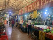 Pasillos del Mercado Municipal de Mariño se encuentran desolados