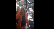 Una mujer increpó a Bullrich en un bar: La vamos a recordar como la asesina de Maldonado y la golpeadora de viejos