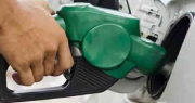 “Nos permite abastecer por lo menos dos semanas”, dice YPFB tras anunciar llegada de dos buques con combustible