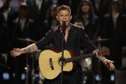 Alejandro Sanz, Carlos Santana y Rauw Alejandro actuarán en los Latin Grammy 2025