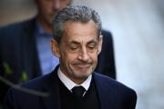 Cómo fue la primera noche de Sarkozy en la cárcel: los gritos y amenazas de los presos, y los dos libros que se llevó a la celda