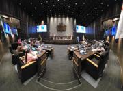 Devuelven ley de diferimiento de créditos a Diputados