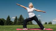 La rutina de entrenamiento que te hará sentir 40 años más joven: los consejos de la abuela fitness
