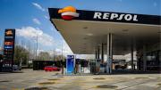 En España, Repsol paga por el aceite de cocina usado: así podrás echar gasolina más barata