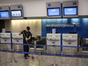 Una protesta de los pilotos de Aerolíneas afecta a 7000 pasajeros