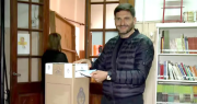 El gobernador Pullaro votó en Santa Fe y afirmó que hoy “es una elección bisagra”