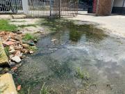 Habitantes claman por fin a una década de cloacas colapsadas