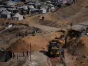 Benjamin Netanyahu ordena ataques contundentes en Gaza mientras Hamas demora la entrega de los cuerpos de rehenes