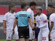 Siguen las polémicas con los arbitrajes de Barracas Central: ¿a Nicolás Lamolina lo pararon por perjudicar al equipo de los Tapia contra Boca?