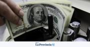 El dólar continúa su sendero a la baja: cayó $35