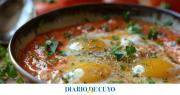 Huevos en purgatorio: una receta italiana que destaca por su sencillez y es muy barata
