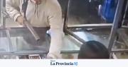 Violencia: a punta de tumbera, asaltó un kiosco en Chimbas