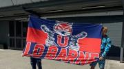 Dos hinchas de la Universidad de Chile desafiaron la prohibición y aparecieron en Argentina