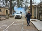 SEDES fumiga el Cementerio General para prevenir el dengue en vísperas de Todos Santos