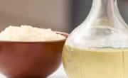 Hace milagros: cómo funciona la mezcla de vinagre con maicena y para qué sirve