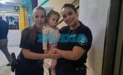 Héroes: Policías salvaron la vida de una beba que se ahogaba en La Plata