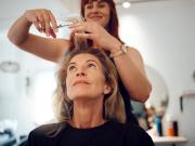 Calendario lunar de noviembre 2025: los mejores días para cortar el cabello según las fases de la Luna