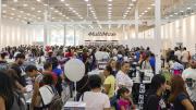 Miles de personas abarrotaron las tiendas de Multimax en su sexto aniversario