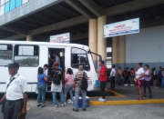 Choferes de la Caracas-La Guaira piden restitución de la parada en la Plaza Mayor
