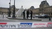 Robo en el Louvre: dos nuevos imputados, entre ellos una mujer de 38 años