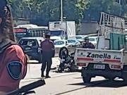 Tragedia en General Paz: un motociclista murió al chocar con un auto a la altura de Saavedra
