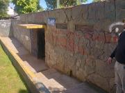 Renovarán baños públicos en Plaza de Armas: adultos mayores entrarán gratis y habrá horario continuado en temporada alta