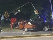 Así fue el choque entre la Amarok y el Renault 12 que terminó con una pareja muerta y una nena en grave estado