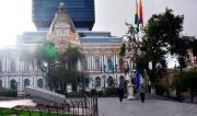 Emprenden tareas de limpieza y desratización en la plaza Murillo para el acto de posesión
