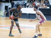 Estudiantes debutó con una victoria ajustada ante Jujuy Básquet en la Liga Argentina